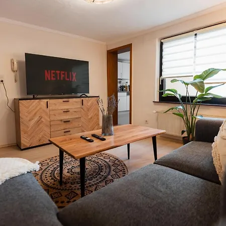 Mosel-fachwerkhaus In - & Komfortabel, Naehe Calmont Klettersteig, Bis 5 Personen - 2 Schlafzimmer & Netflix * Ediger-Eller