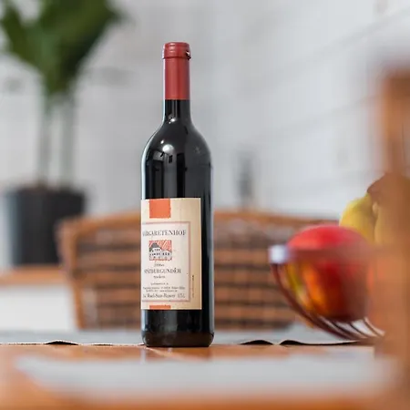 Bg Living & Hosting - Mosel-fachwerkhaus Nahe Calmont Klettersteig - 2 Schlafzimmer, Parkplatz, Wlan & Netflix, 5 Personen * Ediger-Eller