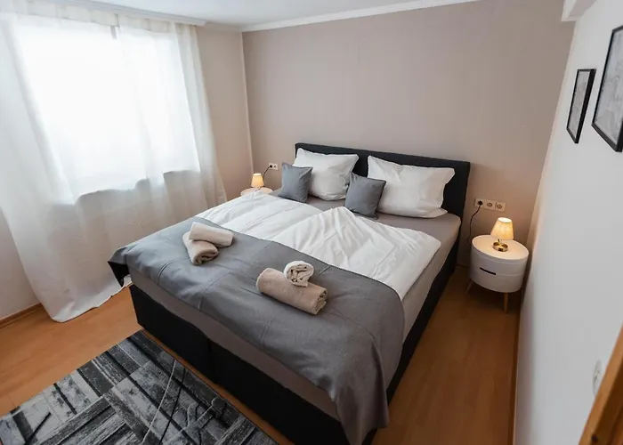 Bg Living & Hosting - Mosel-fachwerkhaus Nahe Calmont Klettersteig - 2 Schlafzimmer, Parkplatz, Wlan & Netflix, 5 Personen Dom wakacyjny Ediger-Eller