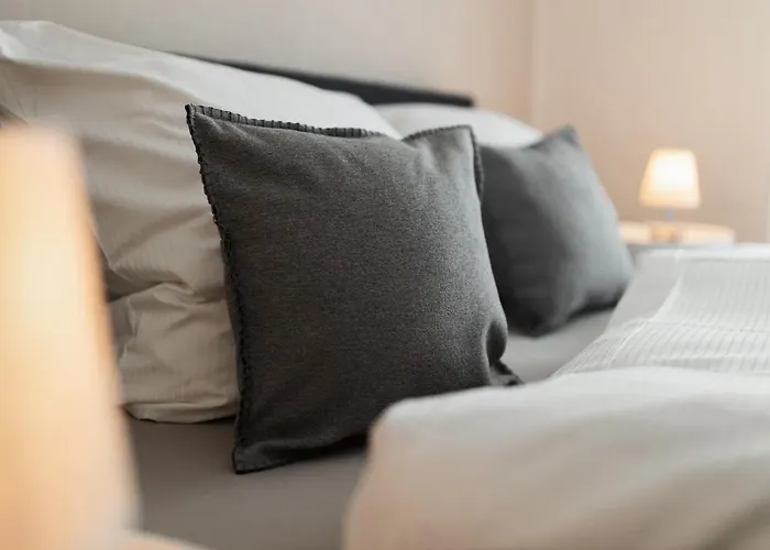 Casa de Férias Bg Living & Hosting - Mosel-fachwerkhaus Nahe Calmont Klettersteig - 2 Schlafzimmer, Parkplatz, Wlan & Netflix, 5 Personen *