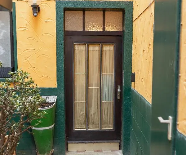 Bg Living & Hosting - Mosel-fachwerkhaus Nahe Calmont Klettersteig - 2 Schlafzimmer, Parkplatz, Wlan & Netflix, 5 Personen Casa de Férias Ediger-Eller